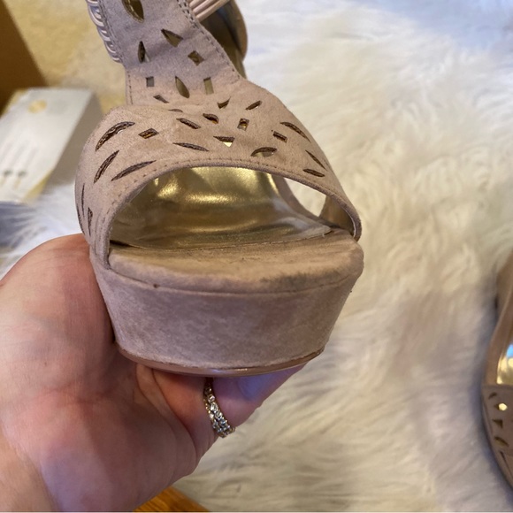 Beige Madden Girl platforms - Picture 10 of 12